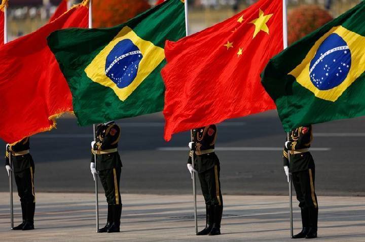 Empresa chinesa anuncia entrada em lítio e terras raras no Brasil