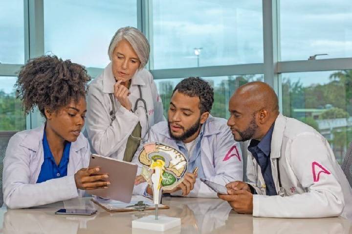 Enamed: o que muda para os estudantes de medicina?