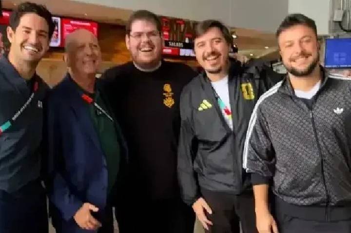 Encontro da Copa? Galvão e Cazé se encontram em Inglaterra x Argentina