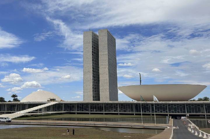 Entorno de Lula prevê proibição total de cassinos online e bets no Brasil