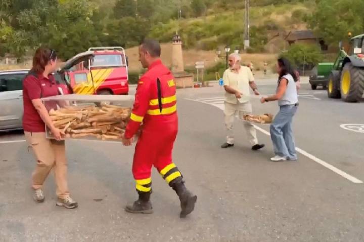 Espanha retira restos mortais de reis de mosteiro ameaçado por incêndio