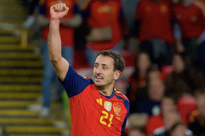 Espanha supera Inglaterra em duelo repleto de emoções e reviravoltas