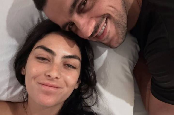 Esposa de Felipe Simas desabafa sobre cirurgia de emergência; entenda