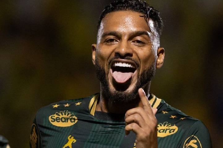 Estreante, Mirassol vence LDU e dispara no grupo na Libertadores