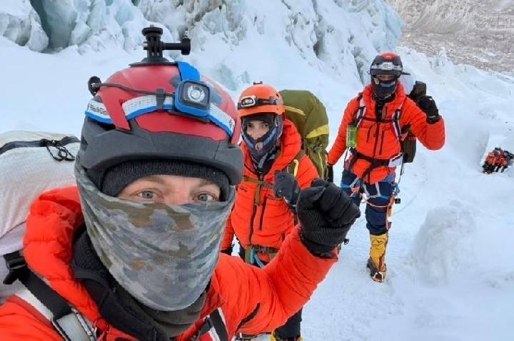 Everest: brasileiros escapam de avalanche durante escalada