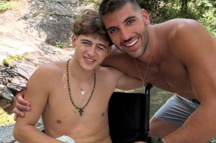 Ex-participante de “Survivor” pede R$ 500 milhões após perder a perna