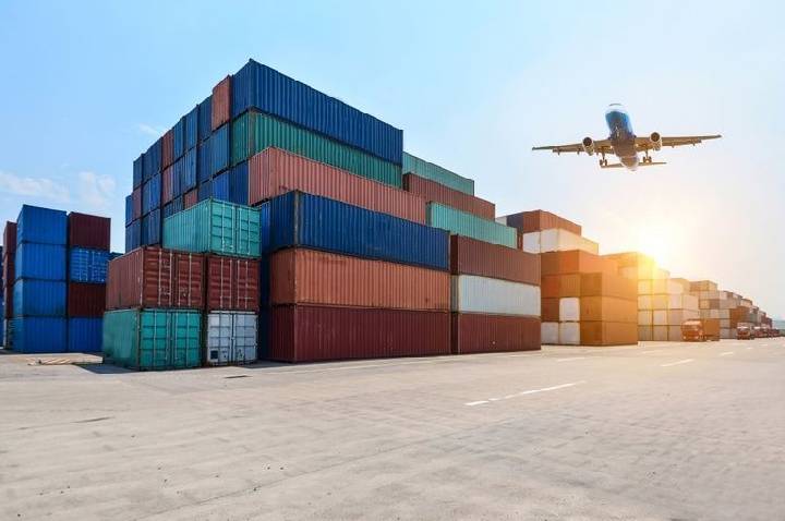 Exportações por carga aérea crescem 43% no 1º trimestre