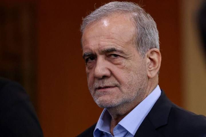 “Fadado ao fracasso”, diz presidente do Irã sobre bloqueio dos EUA