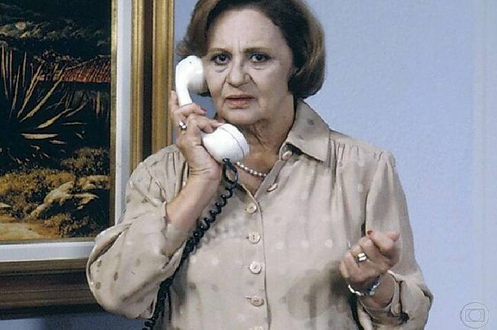Famosos lamentam morte de Laura Cardoso, ícone da TV brasileira