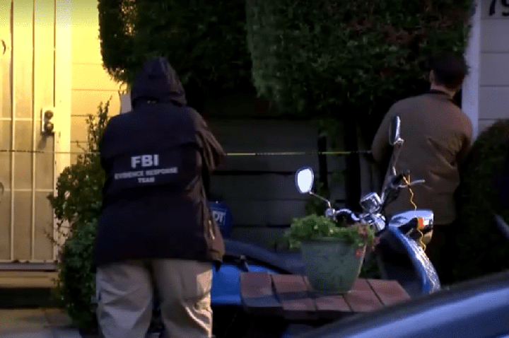 FBI revista casa de suspeito de tiroteio durante jantar com Trump