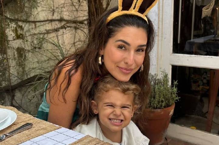 Fe Paes Leme posa ao lado do ex em aniversário de filha: “Momentos lindos”