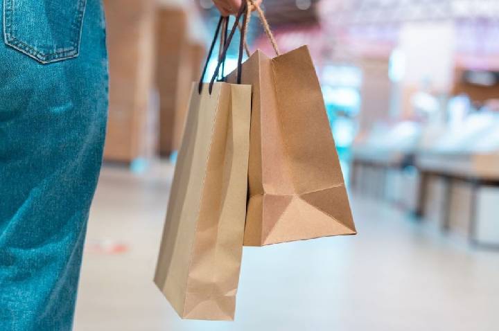 FGV: Confiança do consumidor atinge em abril maior nível desde dezembro