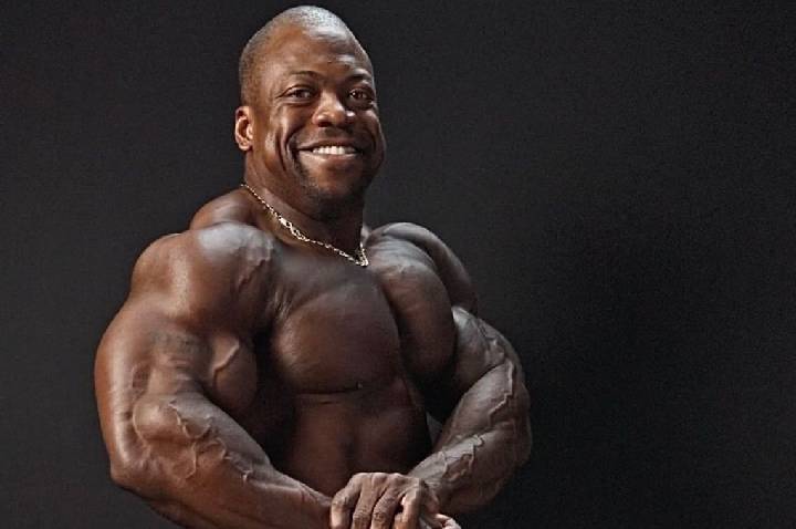 Fisiculturista Dwayne Quamina, ex-top 10 do Mr. Olympia, morre aos 40 anos