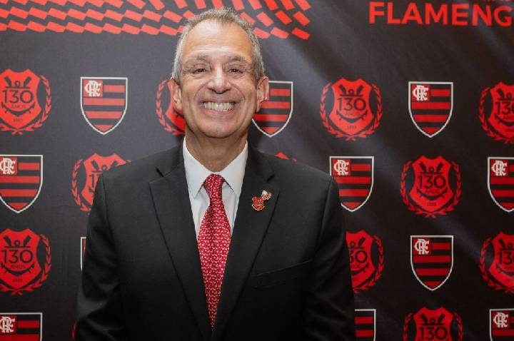Flamengo revela valores de contratações e vendas do 1º semestre