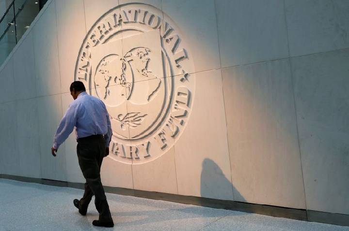 FMI corta projeção para PIB do Oriente Médio e Ásia Central em 2026