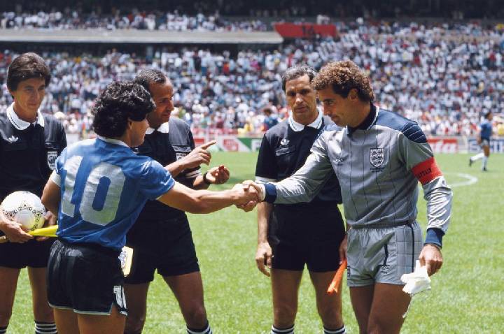 Gol de mão e Malvinas: rivalidade Argentina x Inglaterra vai além do campo