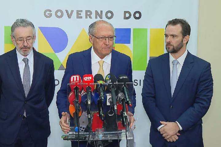Governo anuncia R$ 14 bilhões em crédito para compra de máquinas agrícolas