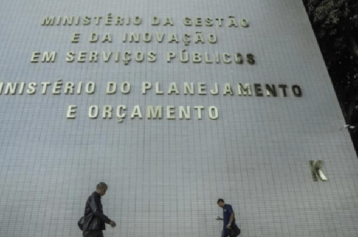 Governo apresenta PLOA 2027 com despesas de R$ 2,8 tri e superávit primário