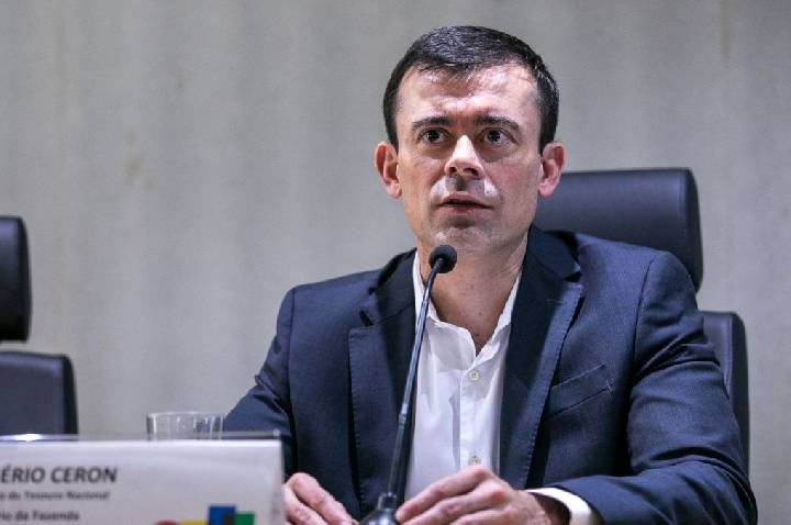 Governo reforça que vai cumprir metas, mas vê desafio com alta do petróleo