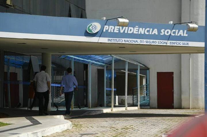 Gratuidade em Chamadas para INSS e Ministério do Trabalho é Reforçada por Projeto de Lei