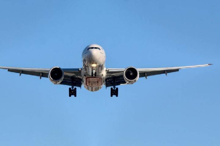 Guerra no Oriente Médio afeta custos de aéreas e oferta de voos pelo mundo