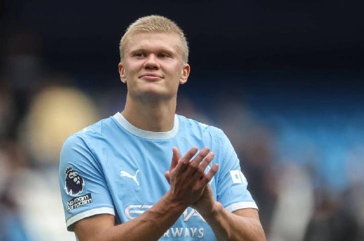 Haaland marca mais um gol e atinge feito notável na Premier League pelo Manchester City