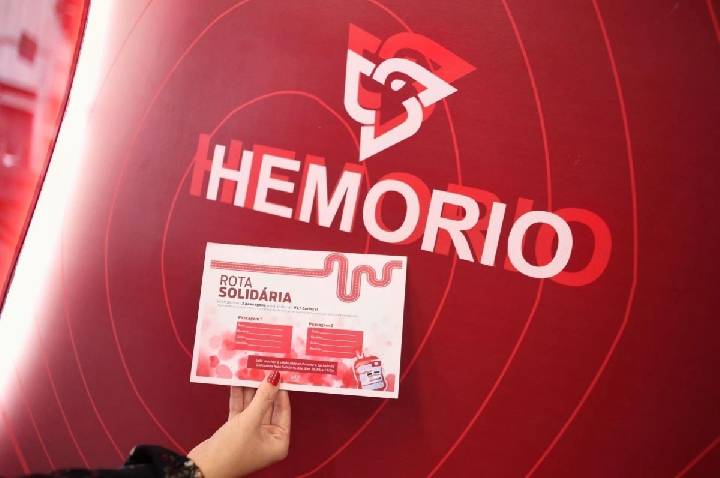 Hemorio oferece transporte e descontos para doadores de sangue