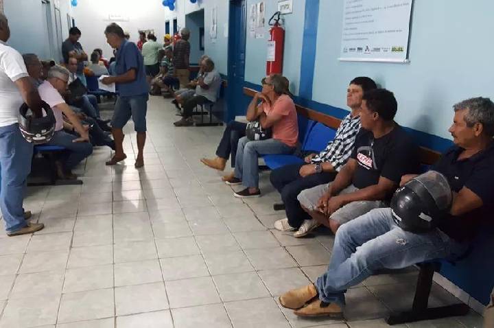 Hildon promete força-tarefa contra filas para atendimento médico em Ji-Paraná nos primeiros 100 dias