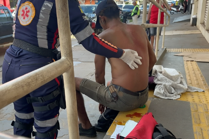 Homem em situação de rua é esfaqueado em Porto Velho