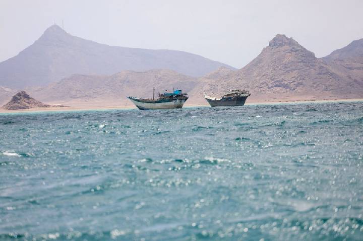 Houthis buscam replicar controle iraniano de Ormuz no Mar Vermelho