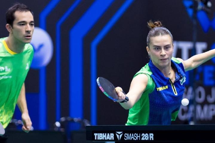 Hugo Calderano e Bruna Takahashi vão à final do WTT de São José dos Campos
