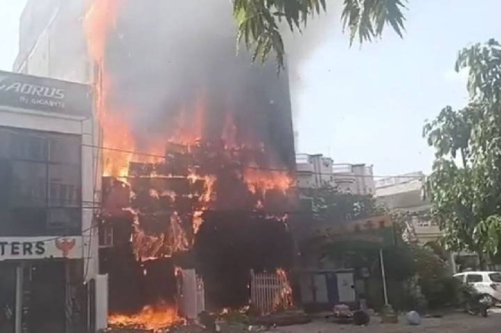 Incêndio em centro de treinamento na Índia mata pelo menos 15 pessoas