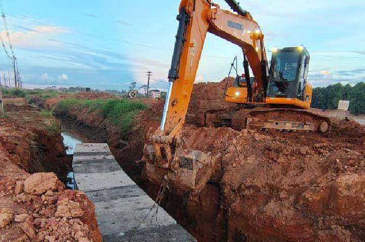 Infraestrutura que avança: instalação de aduelas leva mais segurança e mobilidade a Vista Alegre do Abunã