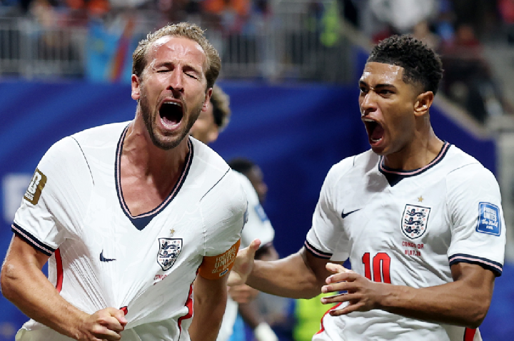Inglaterra desafia México e altitude por vaga nas quartas da Copa