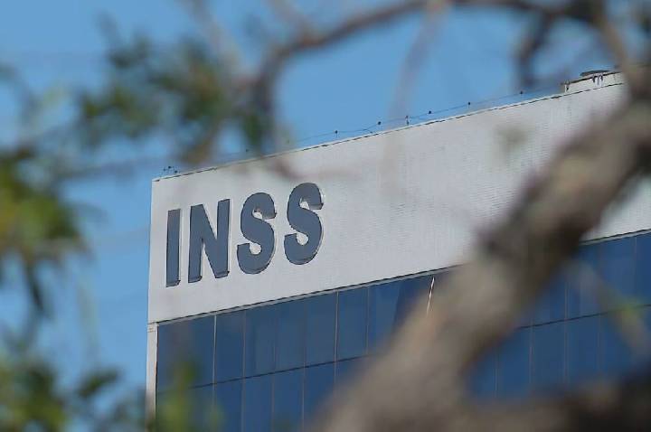 INSS inicia pagamento da 1ª parcela do 13º nesta sexta (23)
