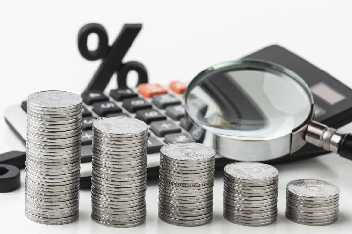 Inter Invest Summit: Política fiscal é entrave para queda dos juros