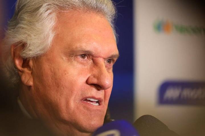 Internação de Caiado em SP para tratamento de faringite aguda