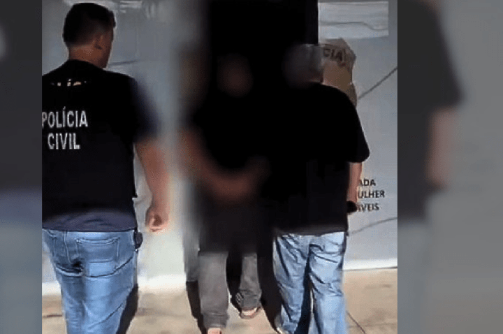 Intubada, mulher pisca para confirmar agressões de ex-marido em Manaus