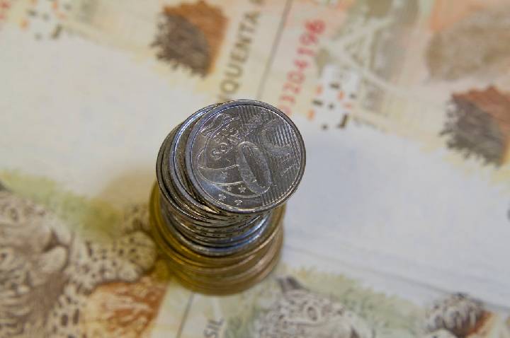 IPCA-15: Prévia da inflação sobe 0,41% em junho, diz IBGE