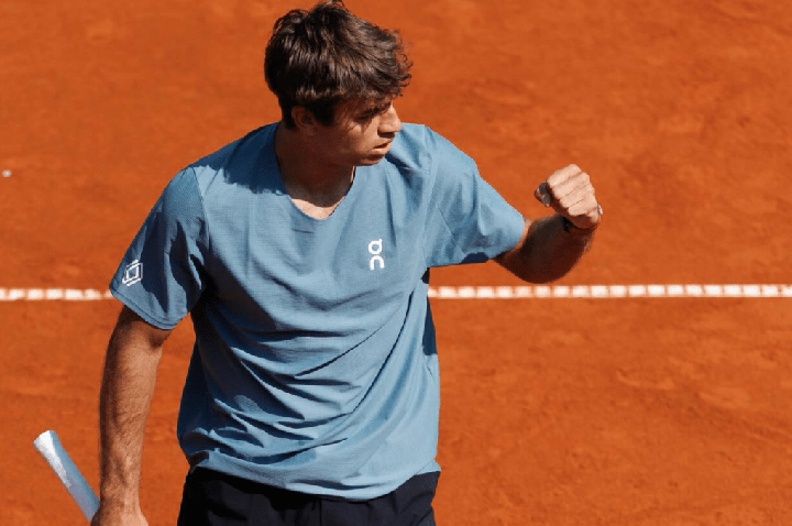 Italiano domina Zverev e disputa final em Munique contra algoz de Fonseca