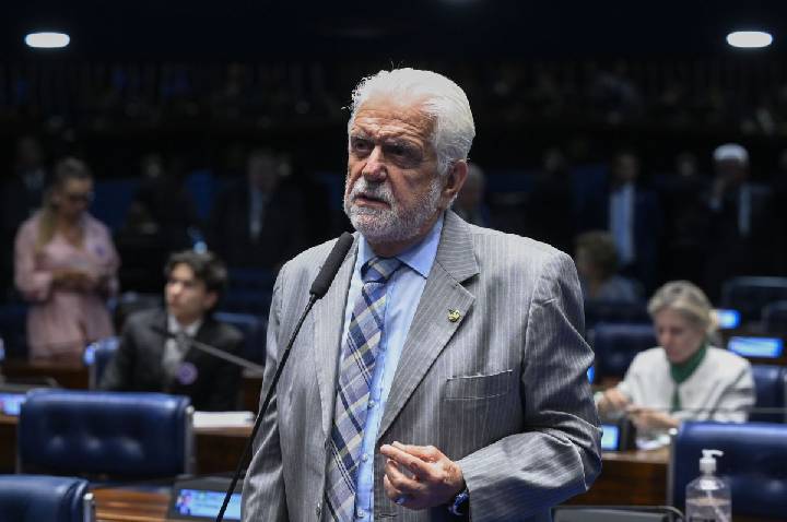 Jaques admite convívio com Lima e diz que contratos de nora eram maiores