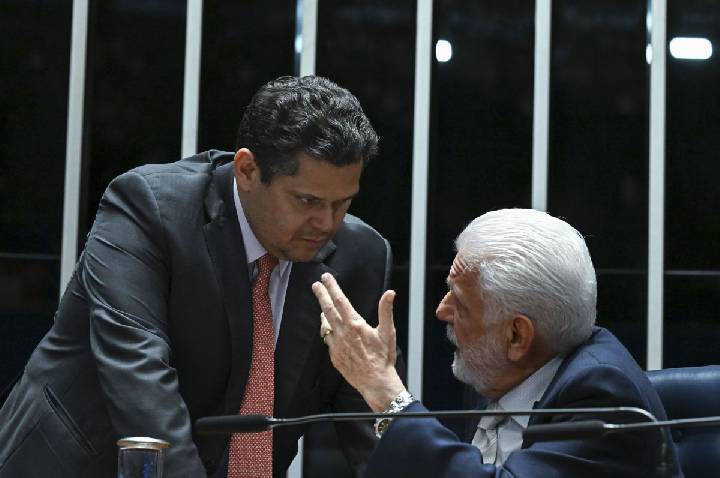 Jaques se reunirá com Alcolumbre antes de conversar com Lula
