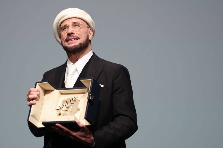 John Travolta é surpreendido em Cannes com Palma de Ouro Honorária