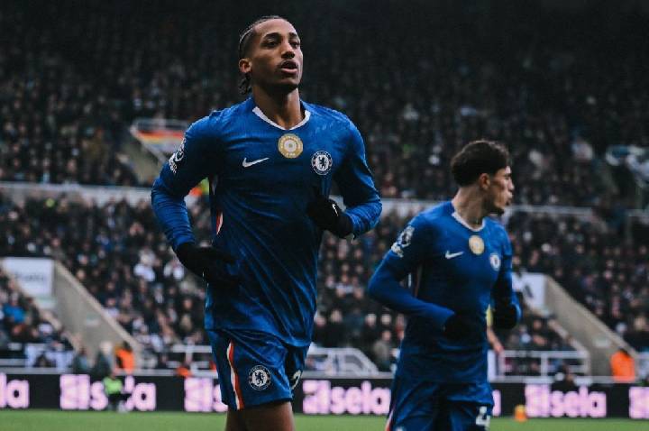 Jornal aponta principal obstáculo do Barcelona para contratar João Pedro