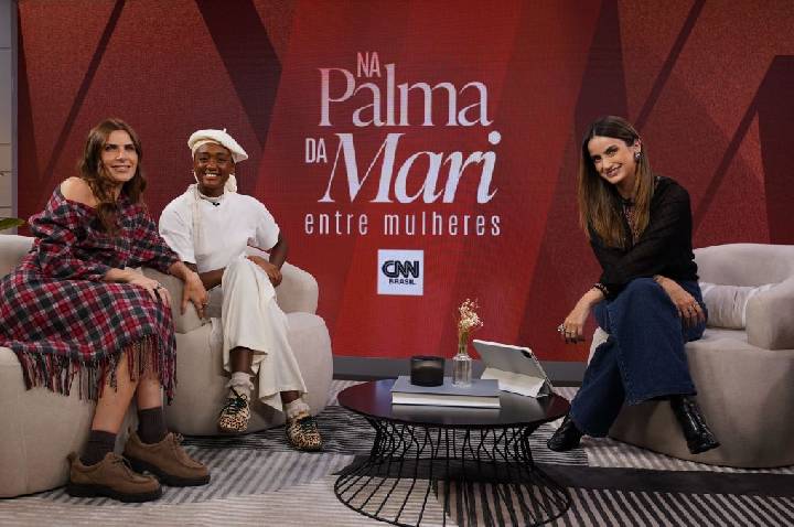 Julia Faria sobre como superou o primeiro término: “Ninguém morre de amor”