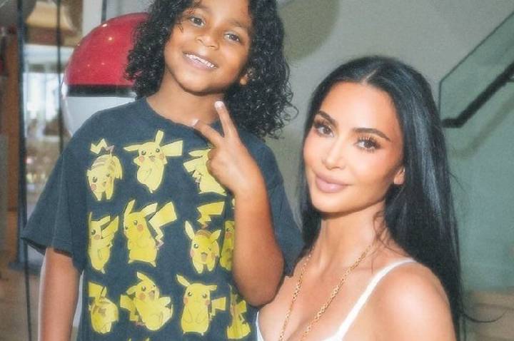 Kim Kardashian mostra aniversário de 7 anos do filho com tema “Pokémon”