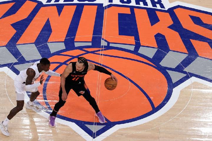Knicks desafiam favoritismo dos Spurs na abertura das Finais da NBA