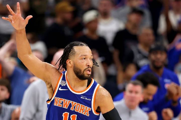 Knicks é letal no fim, vence os Spurs e é campeão da NBA após 53 anos