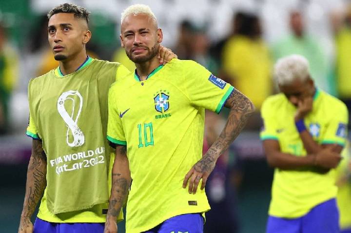 Lançado na Espanha, álbum da Copa não tem Neymar na Seleção Brasileira