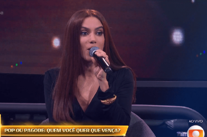 “Lembra, Rede Globo?”, alfineta Anitta na final do “Estrelas da Casa”